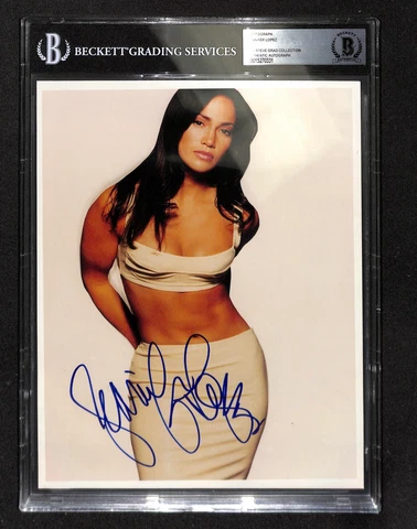 Jennifer Lopez Early Signed 8x10 Photograph BAS (Grad Collection) Cover