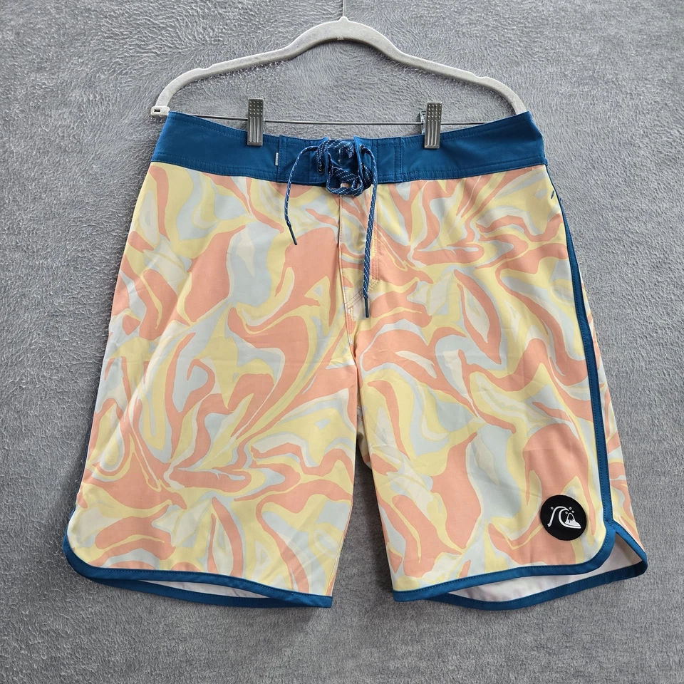 Quiksilver Hombres Traje de Baño 31 Amarillo Board Shorts Geométrico Highline Bolsillos LEER Foto 1 de 4