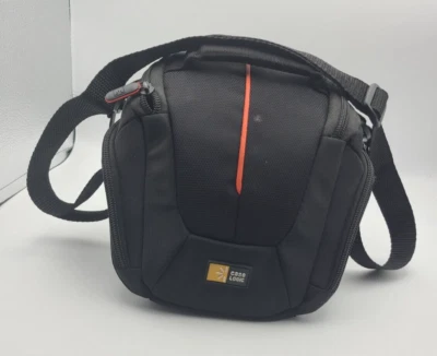 Case Logic DCB-304 Compact System Camera Case Black - Image 1 of 4