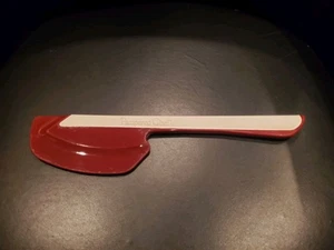 Pampered Chef Master Scraper Spatula Cranberry Red & White EUC - Picture 1 of 4