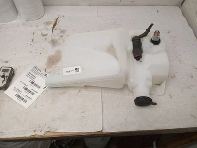 2025 Chevrolet Silverado 1500 Wash Reservoir 3042076 - Image 1 of 4