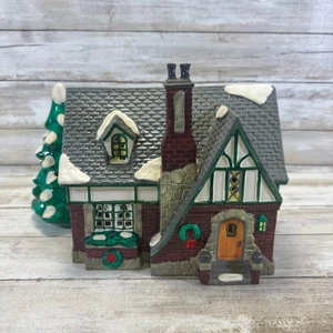Dept 56 Snow Village" Oak Grove Tudor" #5400-3 Brick Christmas House RETIRED - Picture 1 of 8