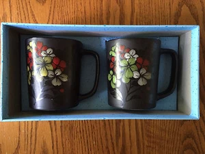2 Piece Set Black Coffee Mug with Red/White Flowers - Asian stamping - Picture 1 of 5