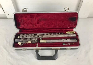 Selmer Bundy Flute w/ Case. Parts or Repair Project - Picture 1 of 15