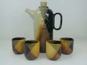 Vintage Keramik Weinkaraffe und 4 Tassen - Bild 1 von 9