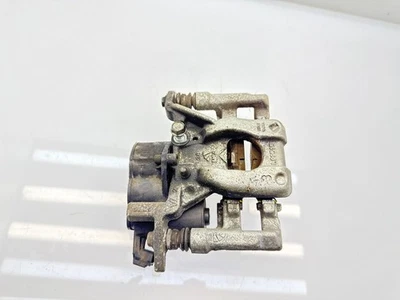 Toyota Yaris Cross 2023 Petrol/electricity Rear right rear brake caliper L99515 - Image 1 of 4