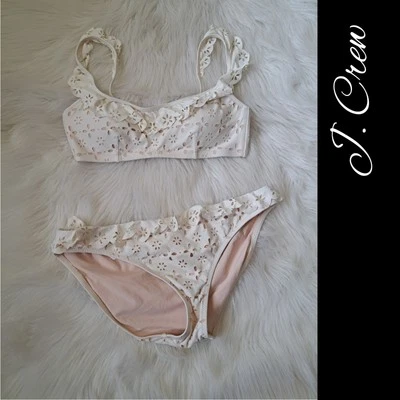 J. Biquíni Crew tamanho Sm top/M parte inferior - Imagem 1 de 4