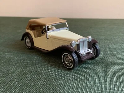 Coche deportivo Matchbox Models of Anteryear 1945 MG-TC 1978 Y-8 Inglaterra 35:1 bronceado Foto 1 de 4