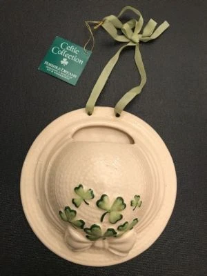 NEW!~Ceramic Celtic St Patrick's Day Shamrock Hat Basket Decor~Irish Container - Image 1 of 2