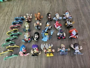 Vintage Tech Deck Dudes Lot Of 20 Figures And 10 Skateboards Loose - Picture 1 of 14