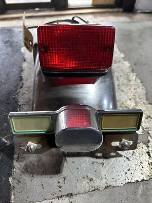 1982 Honda Magna V45 VF750C Rear Fender & Tail Light Foto 1 de 4
