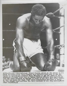 Original 1954 Ezzard Charles Heavyweight Champion UPI Type 3 Press Wire Photo - Picture 1 of 1