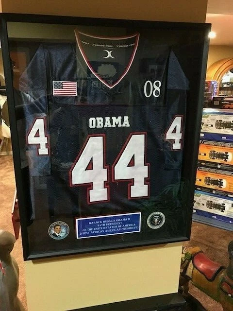 Camiseta de fútbol americano President Barrack Obama Shadow Box (sin firmar) Foto 1 de 1