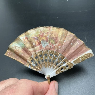 Vintage, Casa De Diego, Madrid, Tiny Fan, Portrait Painted Fabric, Carnet de Bal - Image 1 of 4