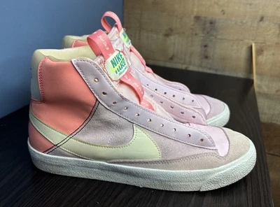 Talla 5.5Y Nike Blazer Mid 77 SE Baile Rosa Espuma Tenis Mujer’s 7 Alto Top Zapato Foto 1 de 4