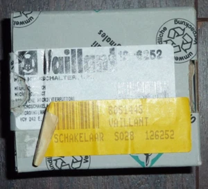 VAILLANT 126252 12-6252 MIKROSCHALTER KOMPLETT VCW 242E CWK 24-12 NL SWITCH NEU - Bild 1 von 1