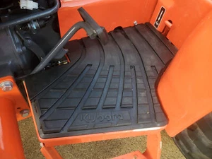 L Series Kubota Rubber Floor Mats - Picture 1 of 11