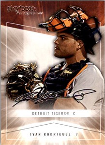 2005 SkyBox Autographics Baseball Card #21 Ivan Rodriguez