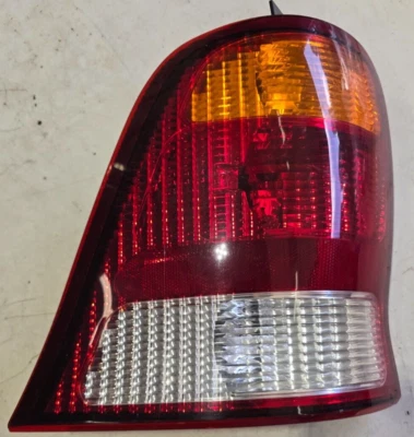 Luz trasera izquierda para conductor compatible con 99-03 FORD WINDSTAR 3F2Z13405CA con enchufes de bombilla Foto 1 de 4