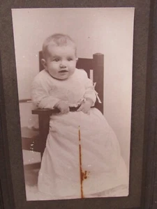 1918 Vintage Black & White Portrait Of Young Child Baby 2 3/4" x 4 3/4" PA-38 - Picture 1 of 9