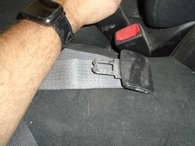 Seat Belt Front Bucket And Bench Center Fits 07-14 SIERRA 2500 PICKUP 1651350 Foto 1 de 4