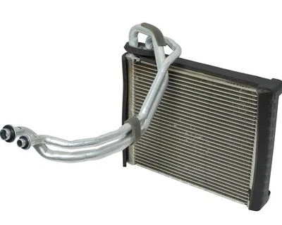 Conjunto de evaporador TYC 97241 para modelos Jeep Cherokee 2014-2016 Foto 1 de 2