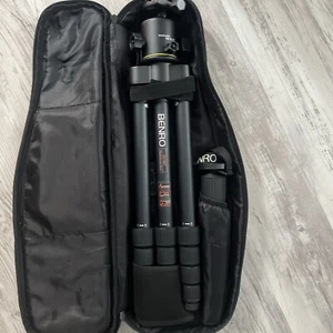 Benro Tripod A2190T Aluminum Magnesium, Case, Induro BHD2 Head - Picture 1 of 5