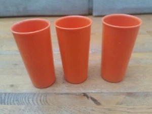 TUPPERWARE TUMBLERS x 3 ORANGE 11cm Tall Vintage - Picture 1 of 2
