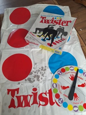 Hasbro Twister Refresh (98831) - Image 1 of 4