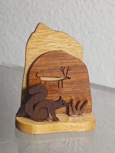 Handgefertigtes Hartholz Miniatur Eichhörnchen und Petroglyphe von Hunter Yuma, AZ - Bild 1 von 9