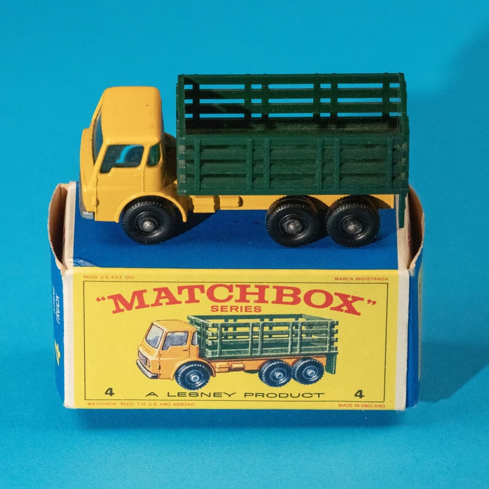 Matchbox ruedas regulares / MB 04 D2 Stake Truck / 1968 sin usar, en caja realmente limpia Foto 1 de 4