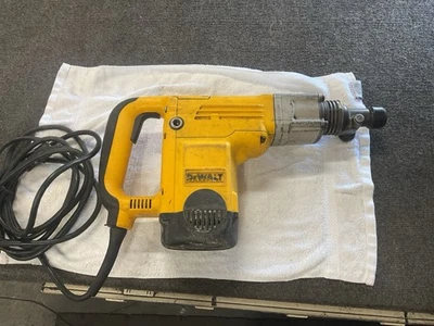 Dewalt D25551 1 9/16" Rotary Hammer 120V Corded Electric - Image 1 of 4