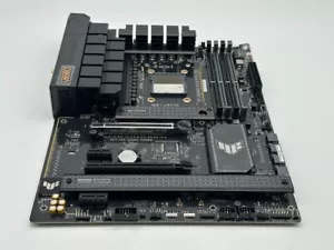 ASUS TUF Gaming B650-PLUS Wi-Fi AM5 AMD ATX Gaming Motherboard READ/FOR PARTS - Bild 1 von 8