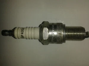 ZÜNDKERZE VON UNIPART REF GSP4352 - Bild 1 von 3