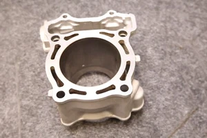 YAMAHA YZ250F ZYLINDERLAUF BRAUCHT EINE NACHPLATTE 2005 - Bild 1 von 18