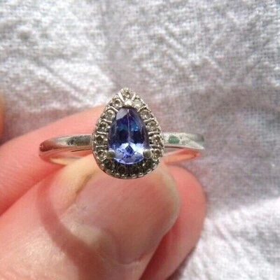 Anillo de tanzanita y diamantes genuinos en forma de pera de plata de ley talla 8,25 Foto 1 de 4