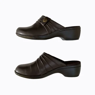 Zuecos sin cordones con botones 7M tacón grueso marrón espresso imitación cuero rústico años 90 Y2K Foto 1 de 4