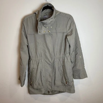 Chaqueta Anorak Gris Tart Collections XS Con Capucha Cordón Cintura Ligera Foto 1 de 4