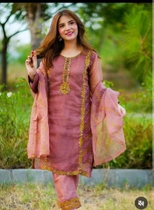 Gebrauchte kleine Salwar Kameez mit pakistanischer Marke Mädchen - Bild 1 von 4