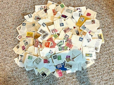 HUGE LOT of 400 VINTAGE Cancelled US Stamps - 1940s to 1960s - Image 1 of 2