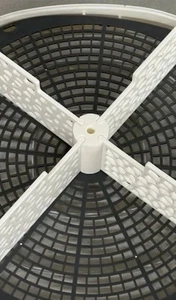 Nurture Right 360 Incubator Hatching Divider Egg Separator. (2Divi,2Sta,1Center) - Picture 1 of 3