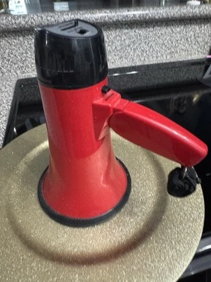 Micrófono rojo, megáfono, sirena y pilas incluidas Foto 1 de 3