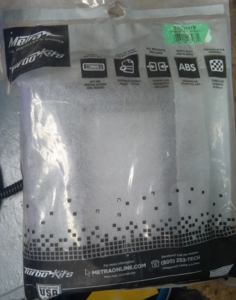 ¡NUEVO! Kit de tablero de instalación doble DIN Metra 95-8214 TB para Toyota Tacoma 2005-2011 Foto 1 de 1