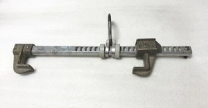 Punto de anclaje Guardian 00101 Beamer 2000 I-Beam - Se adapta a 3-1/2" a 14" de ancho de haz - Imagen 1 de 9