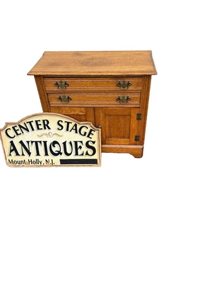 Cómoda antigua de roble victoriano 67240 Foto 1 de 4