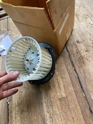 (1) Двигатель вентилятора GM Delco 1987-1991 Buick Lesabre Olds Delta 88 92-96 люминесцентный - Изображение 1 из 4