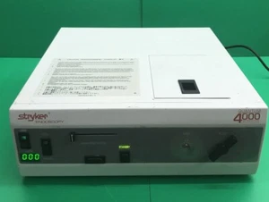 Stryker Endoskopie Quantum 4000 Lichtquelle, Modell 220-170-000 - Bild 1 von 13