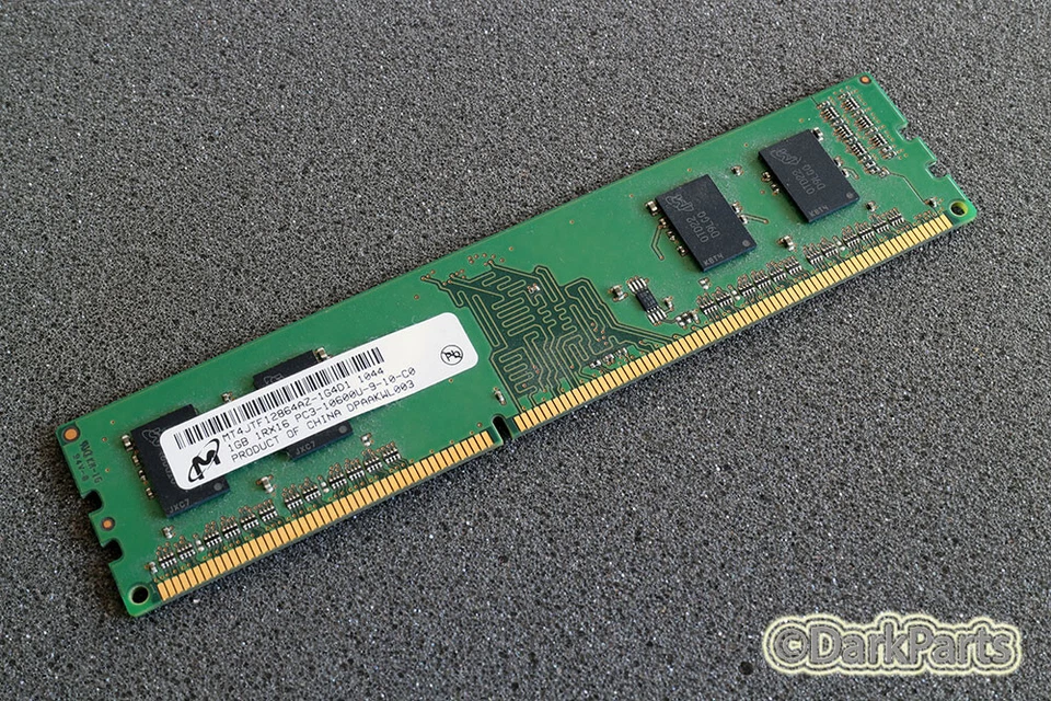 Micron MT4JTF12864AZ-1G4D1 PC3-10600U-9-10-C0 1GB Memory RAM DDR3-1333Mhz - Immagine 1 di 1