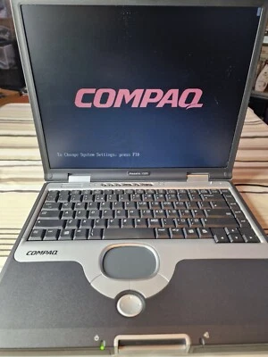 Vtg Compaq Presario 1500 Laptop 15" Silver  Read Description - Image 1 of 4