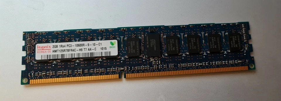 HMT125R7BFR4C-H9 Hynix 2GB PC3-10600R DDR3-1333MHz ECC Registered CL9 240-Pin - Photo 1/1